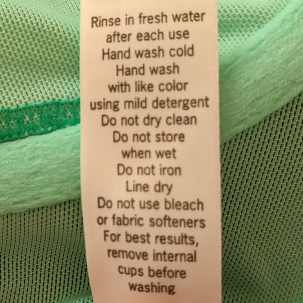 NWT Ventana Bra Cup Halter Bikini Top - Picture 8 of 9